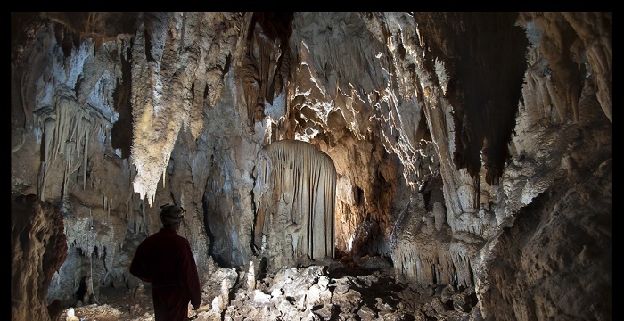 Ταξίδι στα έγκατα του ποταμού Αγγίτη
