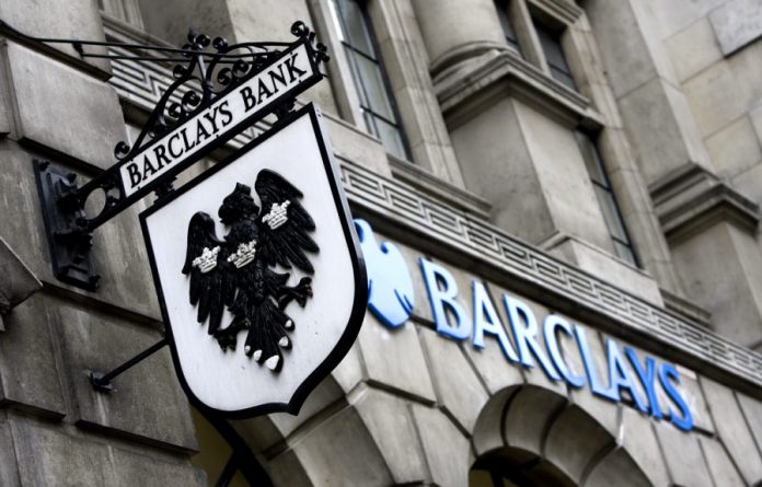 Δάνειο ύψους 100 εκατ. λιρών «προσφέρει» η Barclays σε αγρότες μετά το Brexit Δάνειο ύψους 100 εκατ. λιρών «προσφέρει» η Barclays σε αγρότες μετά το Brexit