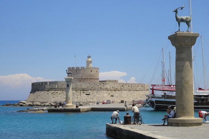 Δανέζα έχει επισκεφτεί 150 φορές την Ρόδο Δανέζα έχει επισκεφτεί 150 φορές την Ρόδο