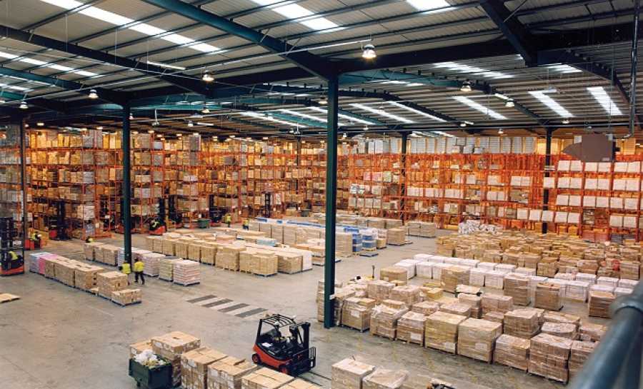 anoigei-programma-gia-anergous-neous-se-exagogiko-eborio-kai-logistics-41932