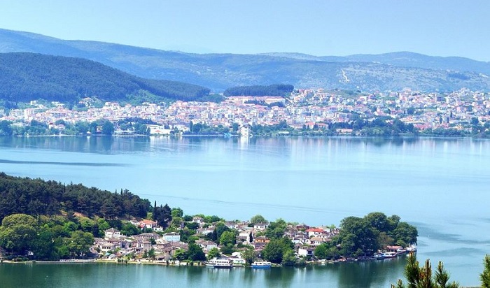 ioannina-asylito-tafo-entopise-omada-nearon-sto-zagori-44422