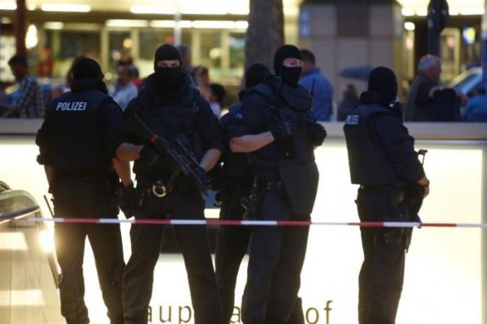 Ένας 18χρονος Ιρανογερμανός ο δράστης της αιματηρής επίθεσης στο Μόναχο Ένας 18χρονος Ιρανογερμανός ο δράστης της αιματηρής επίθεσης στο Μόναχο