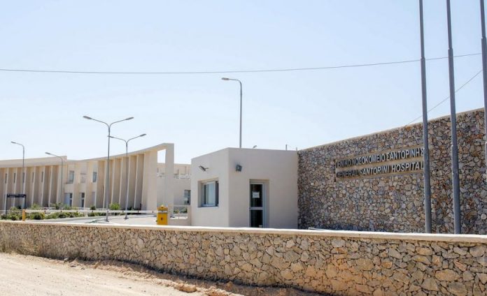 Ο Αλ. Τσίπρας στη Σαντορίνη για τα εγκαίνια του Γενικού Νοσοκομείου του νησιού Ο Αλ. Τσίπρας στη Σαντορίνη για τα εγκαίνια του Γενικού Νοσοκομείου του νησιού