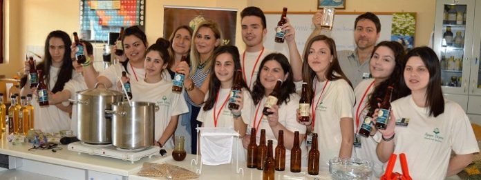 Στην Πιερία η μπύρα έχει «Άρωμα Ολύμπου» και είναι φτιαγμένη από χέρια μαθητών