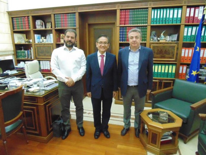 Κρήτη: Οι εξαγωγές στην ατζέντα Σ. Αρναουτάκη - πρέσβη Δημοκρατίας της Κορέας Κρήτη: Οι εξαγωγές στην ατζέντα Σ. Αρναουτάκη - πρέσβη Δημοκρατίας της Κορέας