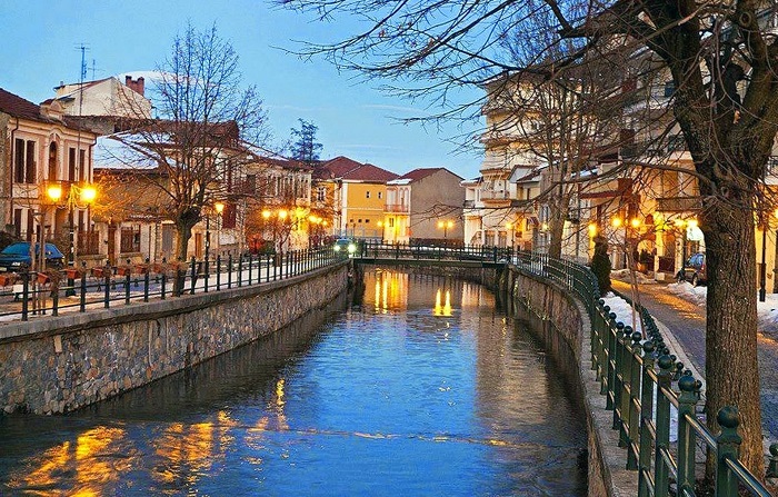 tolmira-vimata-gynaikon-sti-florina-42838
