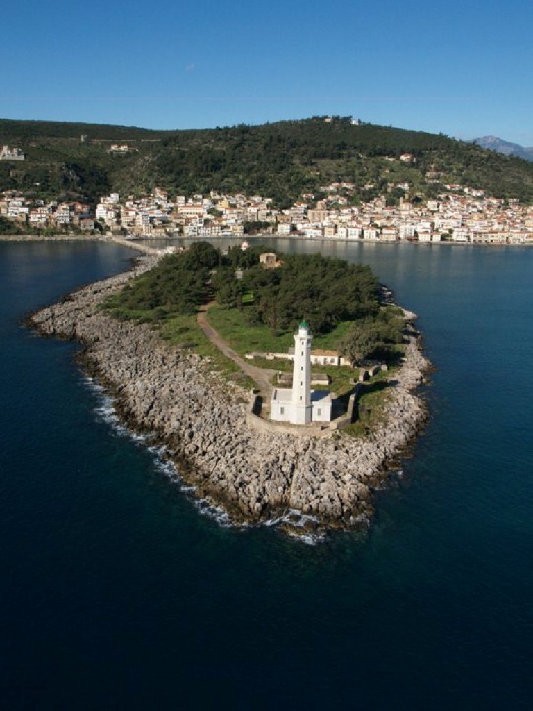 ellinikoi-faroi-anoichtoi-gia-to-koino-stis-21-avgoustou-46933