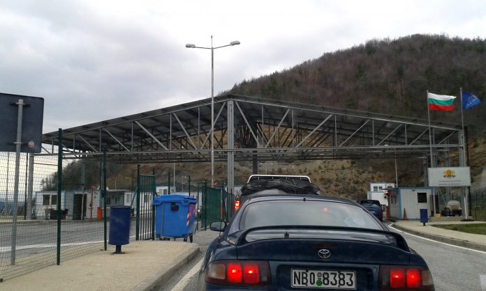 Ελληνοβουλγαρικά μέτρα αποσυμφόρησης του συνοριακού σταθμού Μακάζα – Νυμφαίας Ελληνοβουλγαρικά μέτρα αποσυμφόρησης του συνοριακού σταθμού Μακάζα – Νυμφαίας
