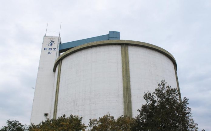 Στα 15,8 εκατ. ευρώ το ελάχιστο τίμημα για τα εργοστάσια της ΕΒΖ σε Λάρισα, Ξάνθη Στα 15,8 εκατ. ευρώ το ελάχιστο τίμημα για τα εργοστάσια της ΕΒΖ σε Λάρισα, Ξάνθη