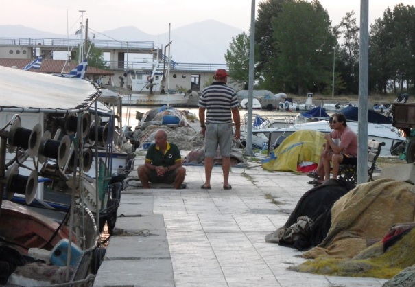 Εγκαταλείπουν την γαλανόλευκη οι Θρακιώτες αλιείς Εγκαταλείπουν την γαλανόλευκη οι Θρακιώτες αλιείς