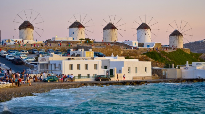 Η Μύκονος της αγροτικής παραγωγής που ανθίσταται στα κελέσματα του τουρισμού