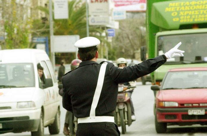 «Μυστικοί» τροχονόμοι στους δρόμους τον Δεκαπενταύγουστο