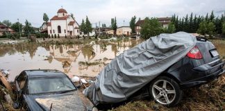 Καταιγίδες και αιφνιδιαστικές πλημμύρες: τουλάχιστον 21 νεκροί στα Σκόπια