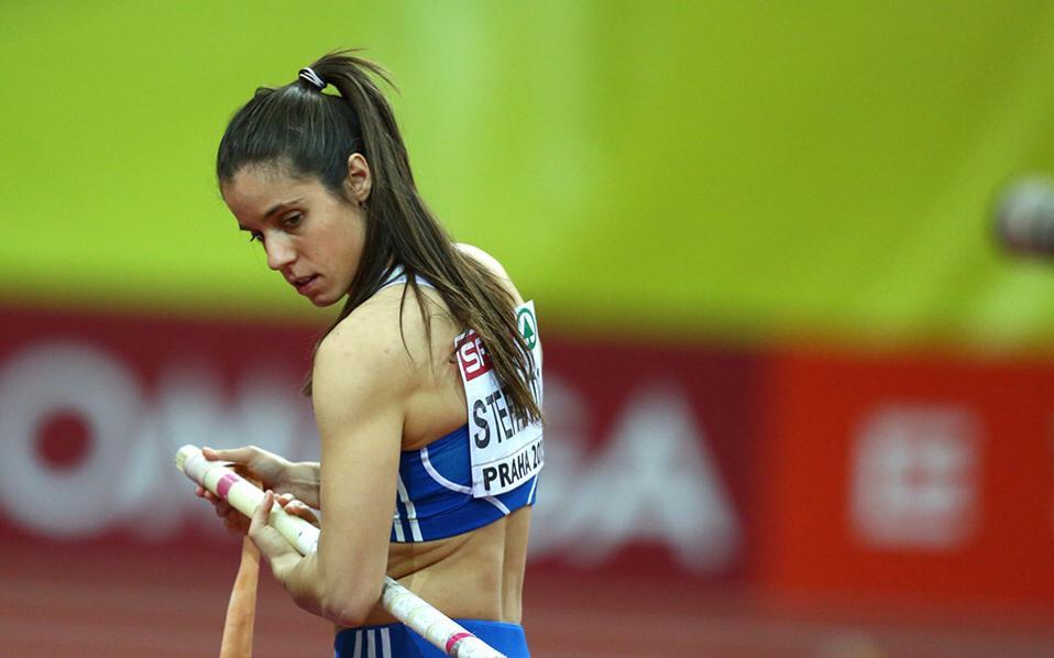 sti-machi-gia-to-metallio-bainei-i-katerina-stefanidi-47214