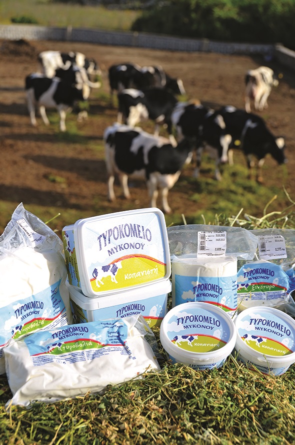 Τυροβολιά, ξινότυρο και παραδοσιακό  γιαούρτι από το νησί των ανέμων