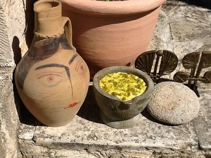 Αίγινα: Όπου η τέχνη γεννάει καρπούς, οι καρποί γίνονται τέχνη…