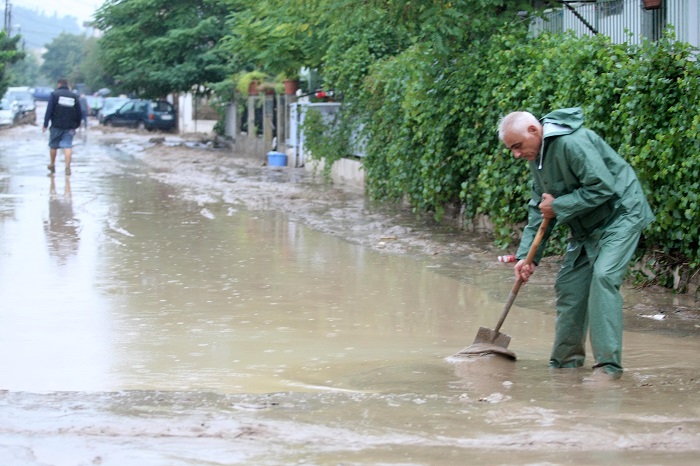 Η ΚΛΙΜΑΤΙΚΗ ΑΛΛΑΓΗ «ΣΠΕΡΝΕΙ» ΚΑΤΑΣΤΡΟΦΕΣ