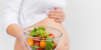 Πώς οι διατροφικές επιλογές της γυναίκας κατά την εγκυμοσύνη επηρεάζουν το έμβρυο ως ενήλικα