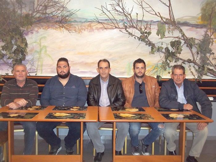 tyrnavitiko-agrotiko-syllalitirio-me-michanimata-58044