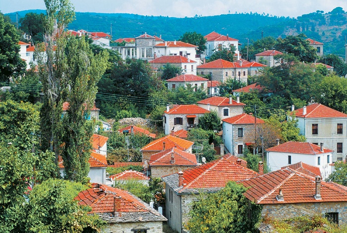 Η καρδιά του Λαύκου χτυπάει στο καφενείο του Φορλίδα