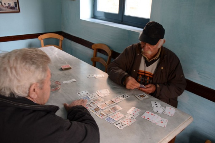 Η καρδιά του Λαύκου χτυπάει στο καφενείο του Φορλίδα