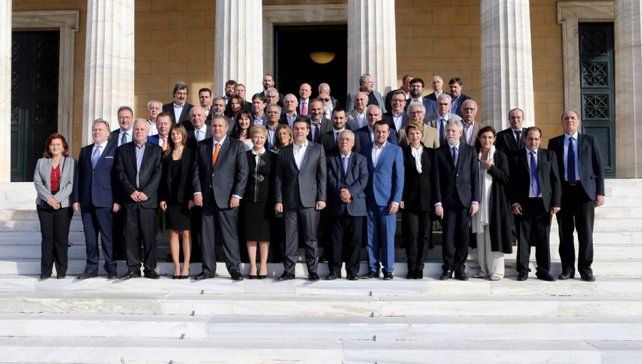 analamvanoun-ta-kathikonta-tous-ta-meli-tis-neas-kyvernisis-stis-1400-paradosi-paralavi-sto-ypaat-61101