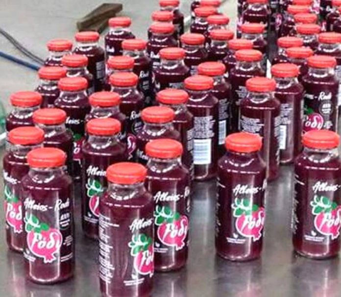 Η Αλφειός Ρόδι προσφέρει 10.000 φιάλες χυμό ροδιού σε ιδρύματα της χώρας