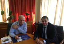 Στενότερη συνεργασία για την προώθηση των ΠΟΠ προϊόντων συμφώνησαν Αποστόλου-Κορκίδης