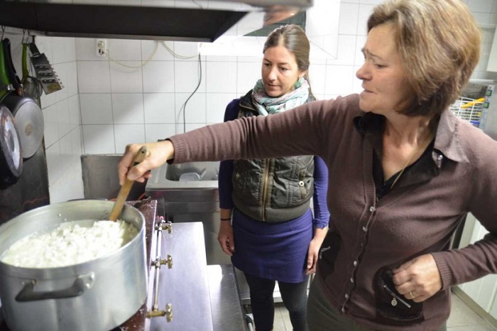 Ελαφότοπος Ζαγορίου: Η Ρόκκα της Λένας ...Και η Λένα της Ρόκκας