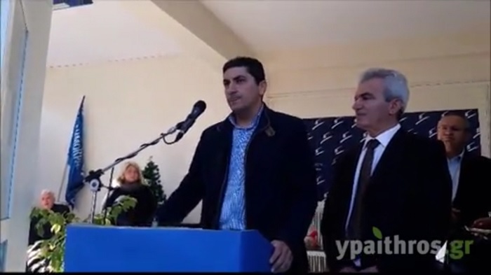 o-avgenakis-o-agrotis-apo-tin-ierapetra-kai-i-sfaira-pou-den-gyrizei-piso-vinteo-67310