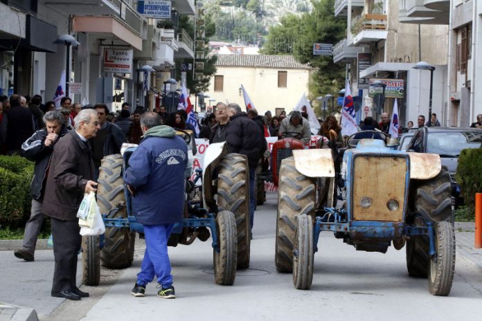 Πορεία αγροτών με τα τρακτέρ στο Άργος
