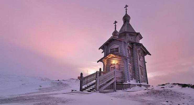 deite-tin-monadiki-orthodoxi-ekklisia-pou-einai-chtismeni-stin-antarktiki-69156
