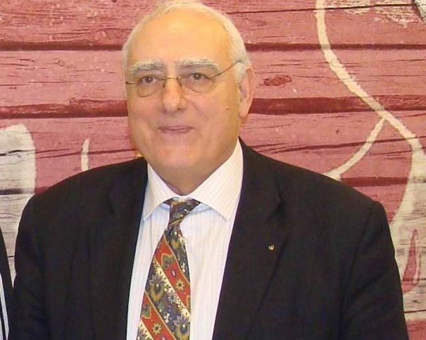 g-didangelos-omali-i-roi-stin-agora-69437