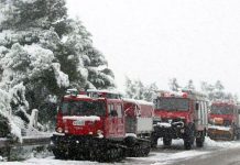 Εγκλωβισμένοι από το χιονιά κτηνοτρόφοι στο Νέο Μαρμαρά Χαλκιδικής
