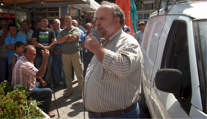 Με τα τεκμήρια διαβίωσης η φτωχή αγροτιά πληρώνει φόρους για εισόδημα που δεν έχει Με τα τεκμήρια διαβίωσης η φτωχή αγροτιά πληρώνει φόρους για εισόδημα που δεν έχει
