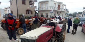 Σουφλί: Συμβολική κατάληψη από αγρότες στο Δασαρχείο