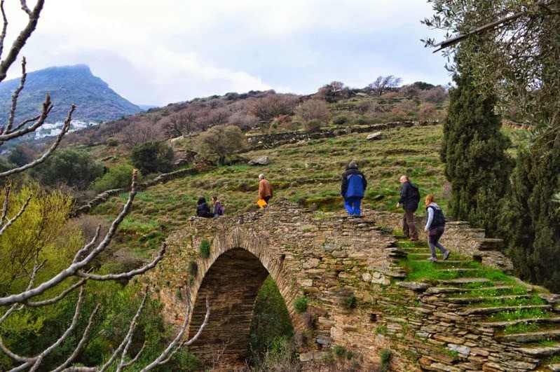 Αφιέρωμα στην Άνδρο στο μεγαλύτερο περιοδικό για πεζοπορία στην Ολλανδία 