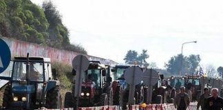 Στις επάλξεις οι αγρότες σε Αιγιαλεία και Αιτωλοακαρνανία, κλείνουν δρόμους σε Αίγιο και Κεφαλόβρυσο