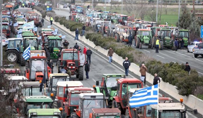 Στα Τέμπη την Κυριακή οι αγρότες, κλειστή για δύο ώρες η εθνική οδός