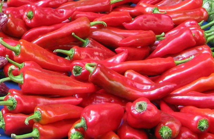 Δέσμευση 2 τόνων κηπευτικών στον Πειραιά Δέσμευση 2 τόνων κηπευτικών στον Πειραιά