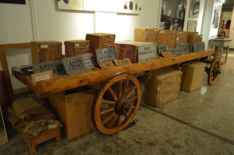 Μουσείο Καπνού Καβάλας: Τσιγάρο ατέλειωτο… η ιστορία του καπνού