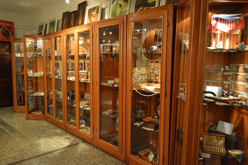 Μουσείο Καπνού Καβάλας: Τσιγάρο ατέλειωτο… η ιστορία του καπνού