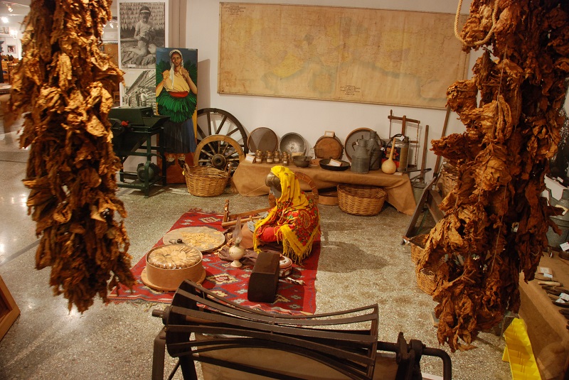 Μουσείο Καπνού Καβάλας: Τσιγάρο ατέλειωτο… η ιστορία του καπνού