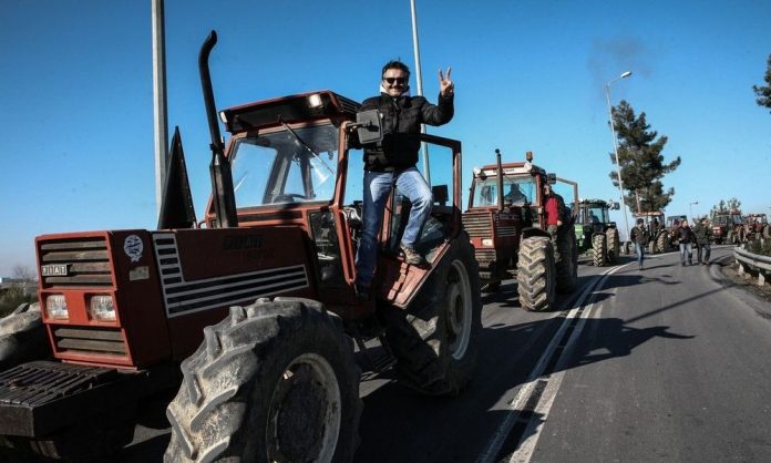 Σύσκεψη στον Κόμβο Ινάχου τη Δευτέρα 6/2 από τα μπλόκα της Πελοποννήσου