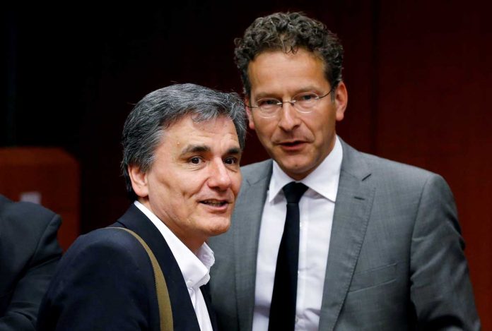 Δέχτηκε προνομοθέτηση μέτρων η Ελλάδα, επιστρέφουν στην Αθήνα τα τεχνικά κλιμάκια Δέχτηκε προνομοθέτηση μέτρων η Ελλάδα, επιστρέφουν στην Αθήνα τα τεχνικά κλιμάκια