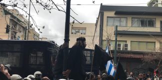 Με επεισοδιακό τρόπο ολοκληρώθηκε το συλλαλητήριο των αγροτών από την Κρήτη (upd-βίντεο/φωτό)