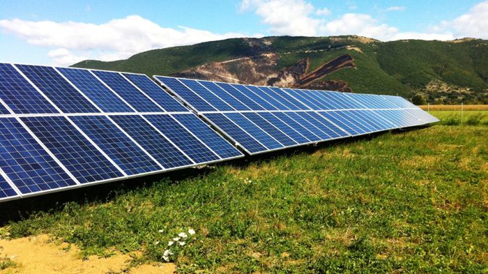 ypourgoi-perivallontos-tis-ee-kyriarchos-o-rolos-ton-fotovoltaikon-gia-tin-exodo-apo-tin-krisi-77390