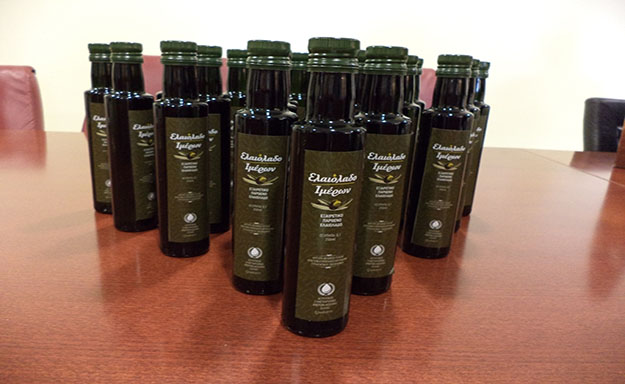 H γυναίκα του δασκάλου που έφερε ελιά στα Ίμερα