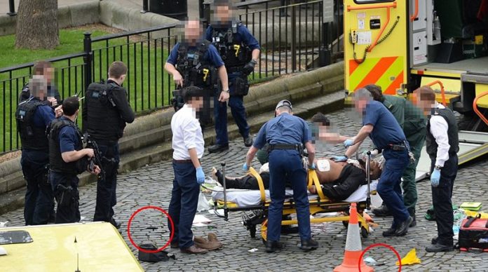 Τέσσερις άνθρωποι σκοτώθηκαν στο Λονδίνο - Προκρίνεται το σενάριο της τρομοκρατίας 