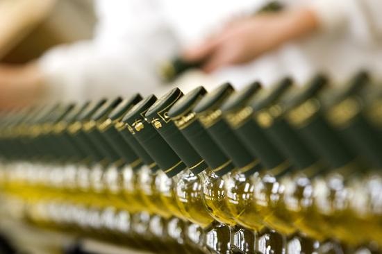 Mε πωλητήρια και λουκέτα σε μονάδες  επιχειρεί να βγει από το αδιέξοδο η Deoleο